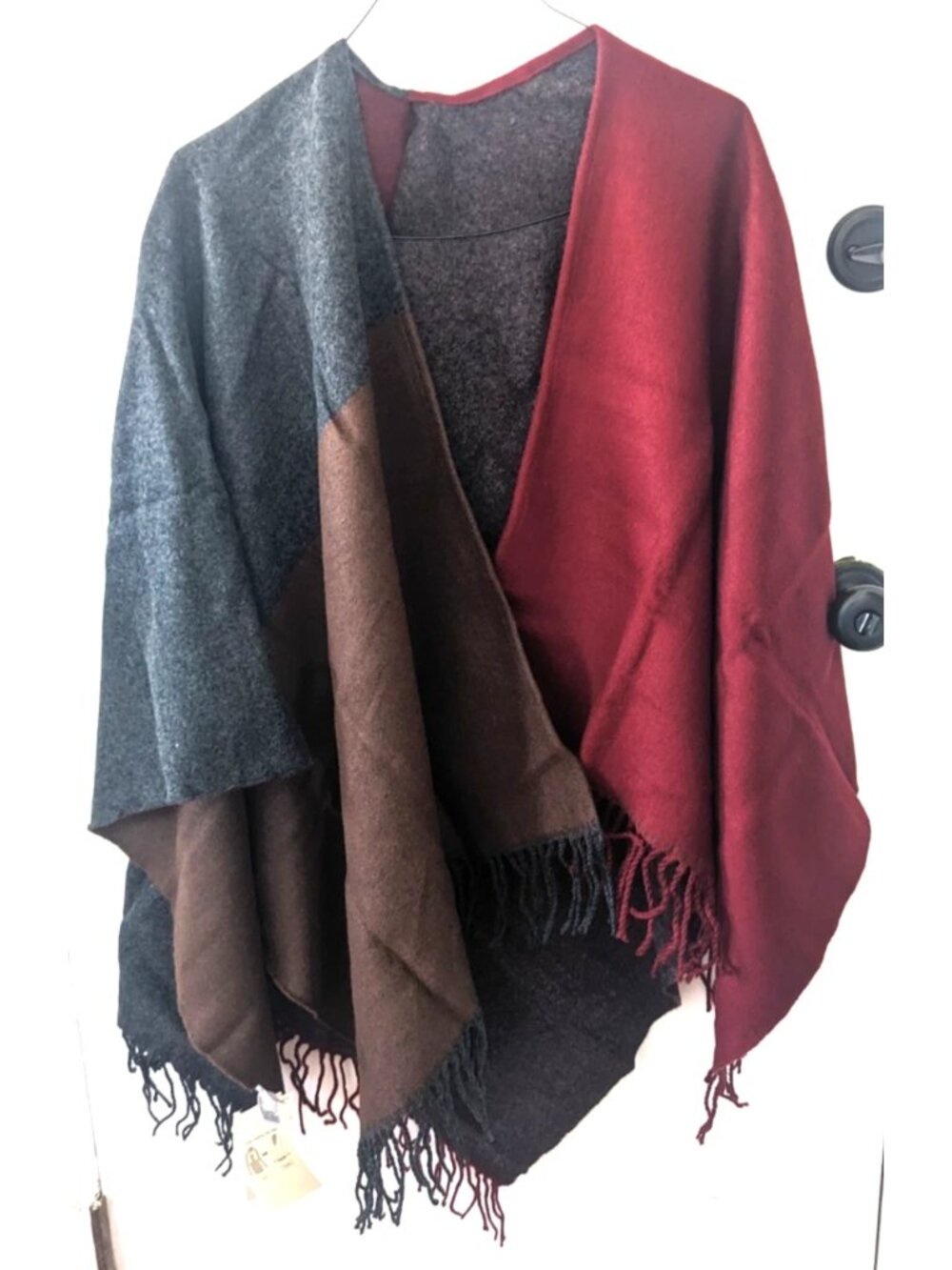 Uniqlo Women 2 WAY STOLE Gray Brown Red Acrylic cardigan shawl poncho wrap top